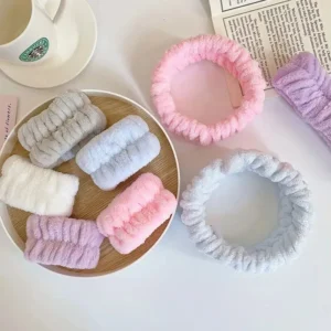 Stretch Headband – Pulled-Back Curls